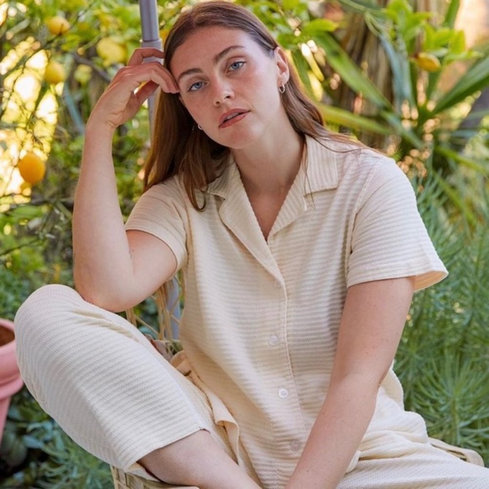 Big Bud Press Honeycomb Pantry Button Up